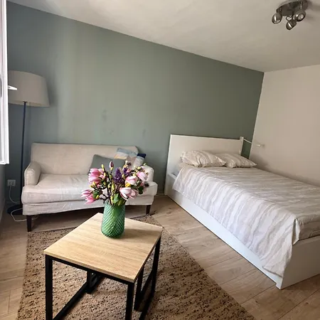 Cozy Flat In *