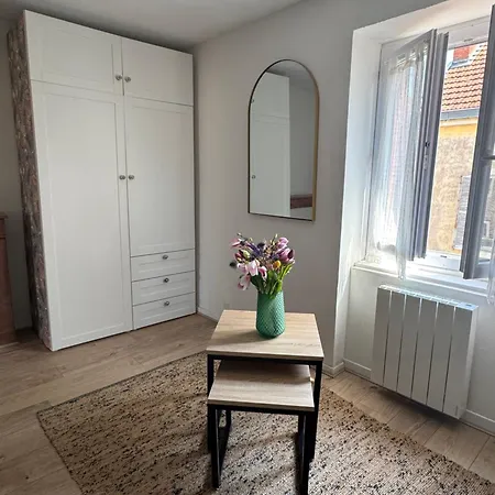 Cozy Flat In Apartment *